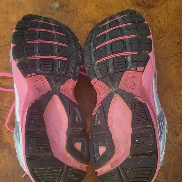 Nike women's Initiator sneakers  Hot pink - Picture 7 of 7